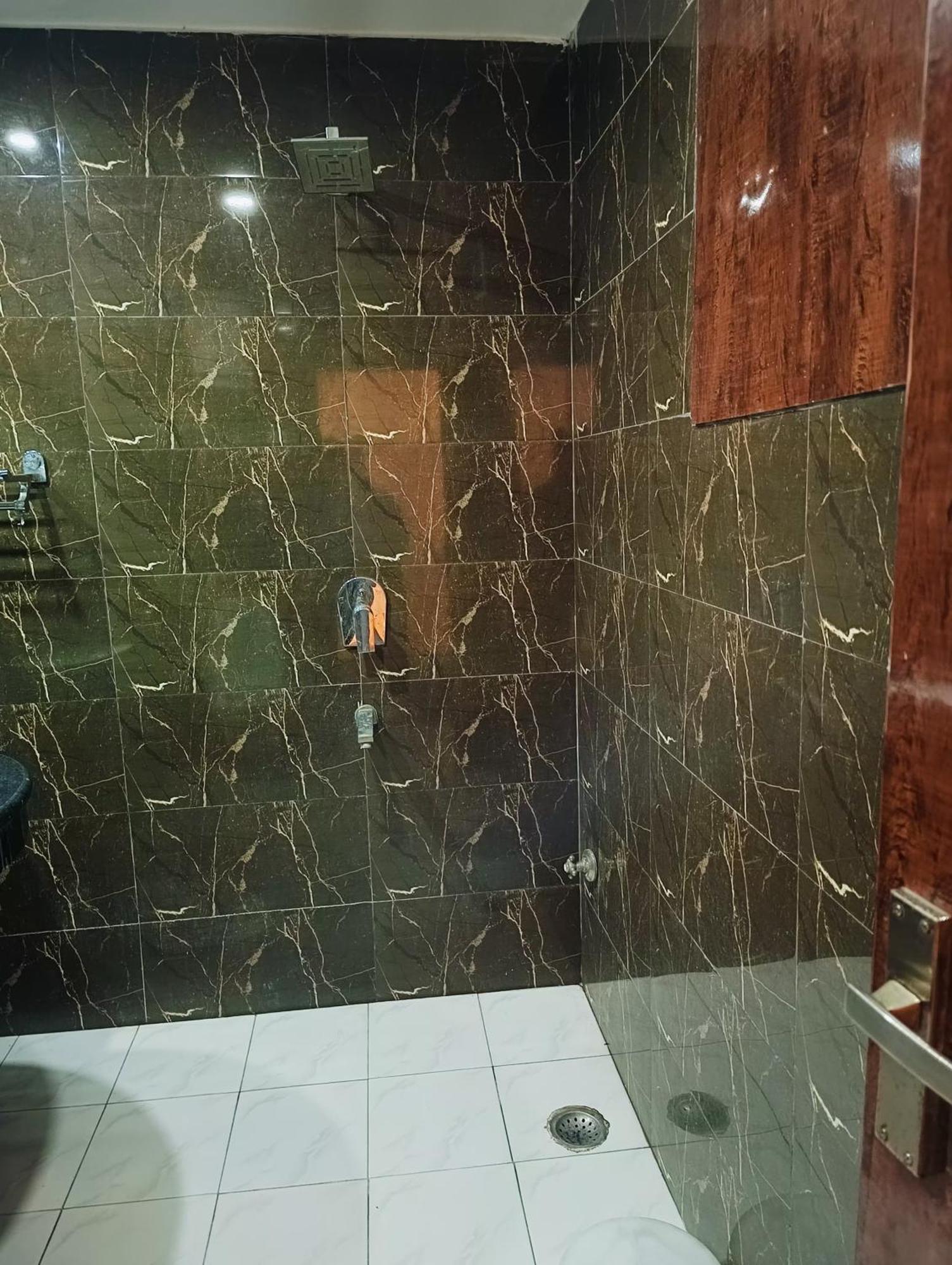 Airport Samara Inn ニューデリー エクステリア 写真