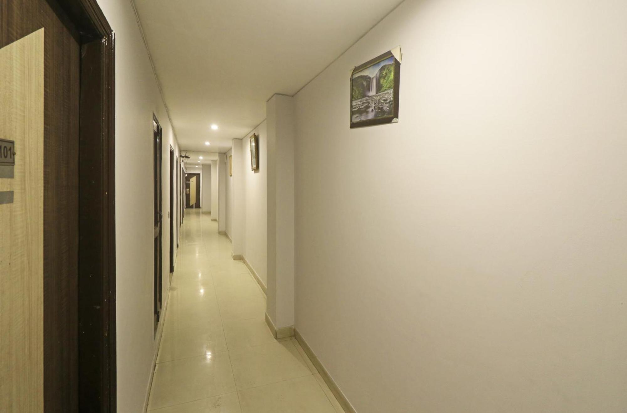 Airport Samara Inn ニューデリー エクステリア 写真